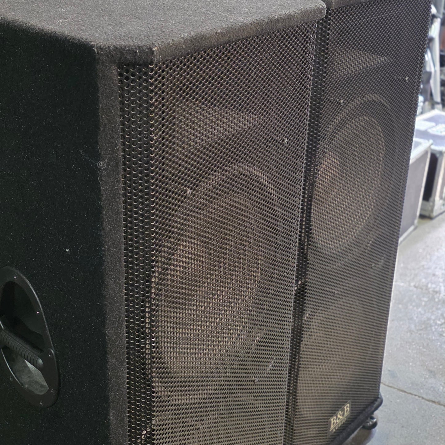 BRIGT: B&B Audio XVP-2520 passive PA-højttalere, 2x15” - sæt af to stk