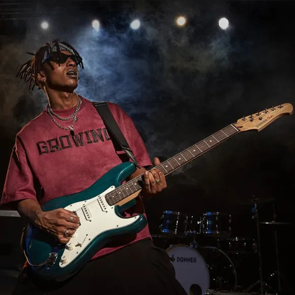 Donner DST-400B electric guitar dark green