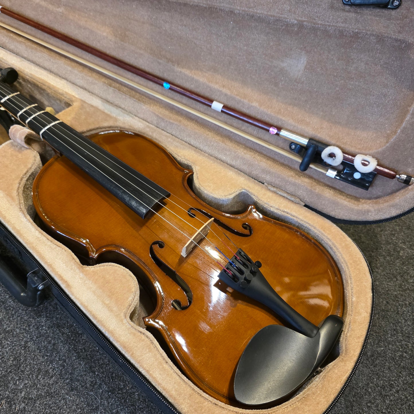 BRUGT: Dimavery 3/4 Violin inkl. kasse og div. tilbehør