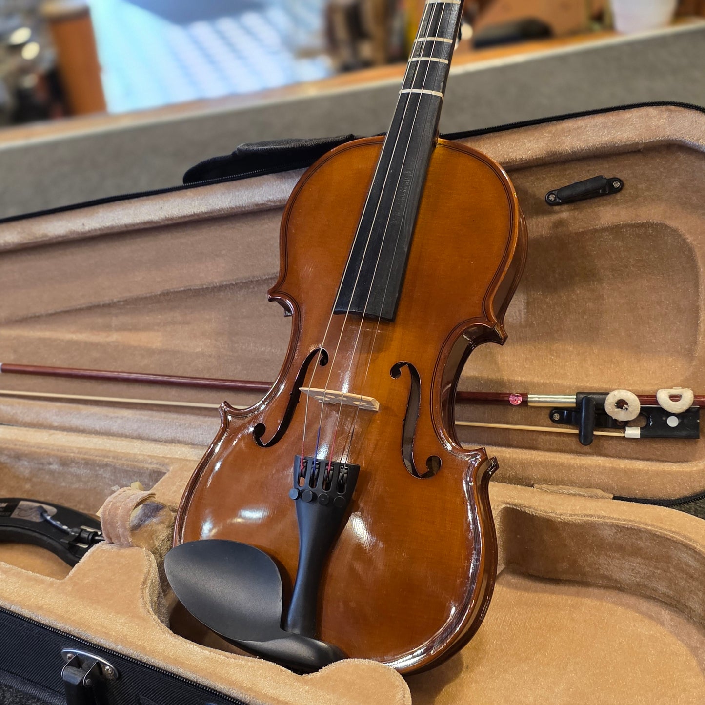 BRUGT: Dimavery 3/4 Violin inkl. kasse og div. tilbehør