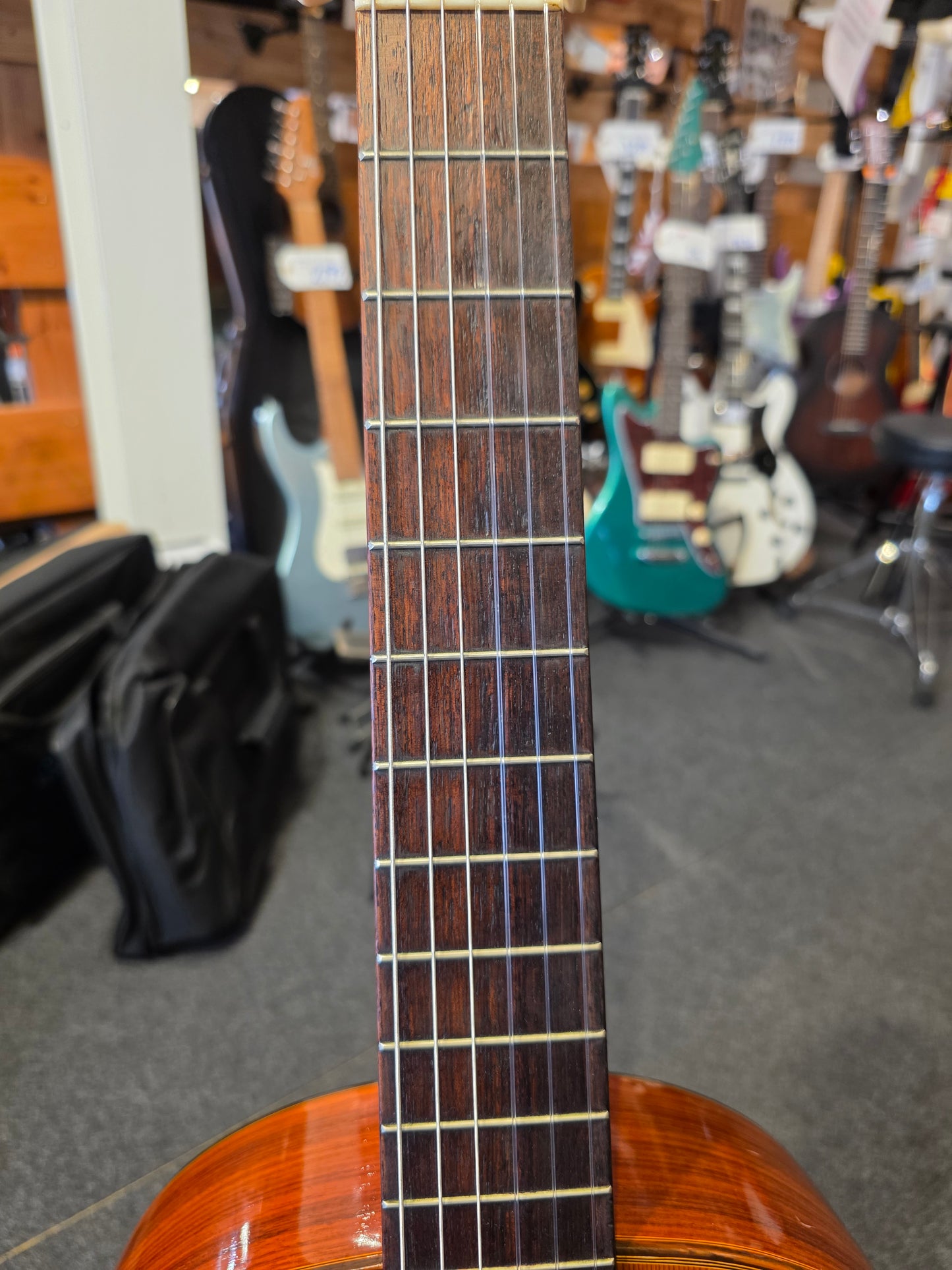 BRUGT: Ryoji Matsuoka Luthier model 25, Japan