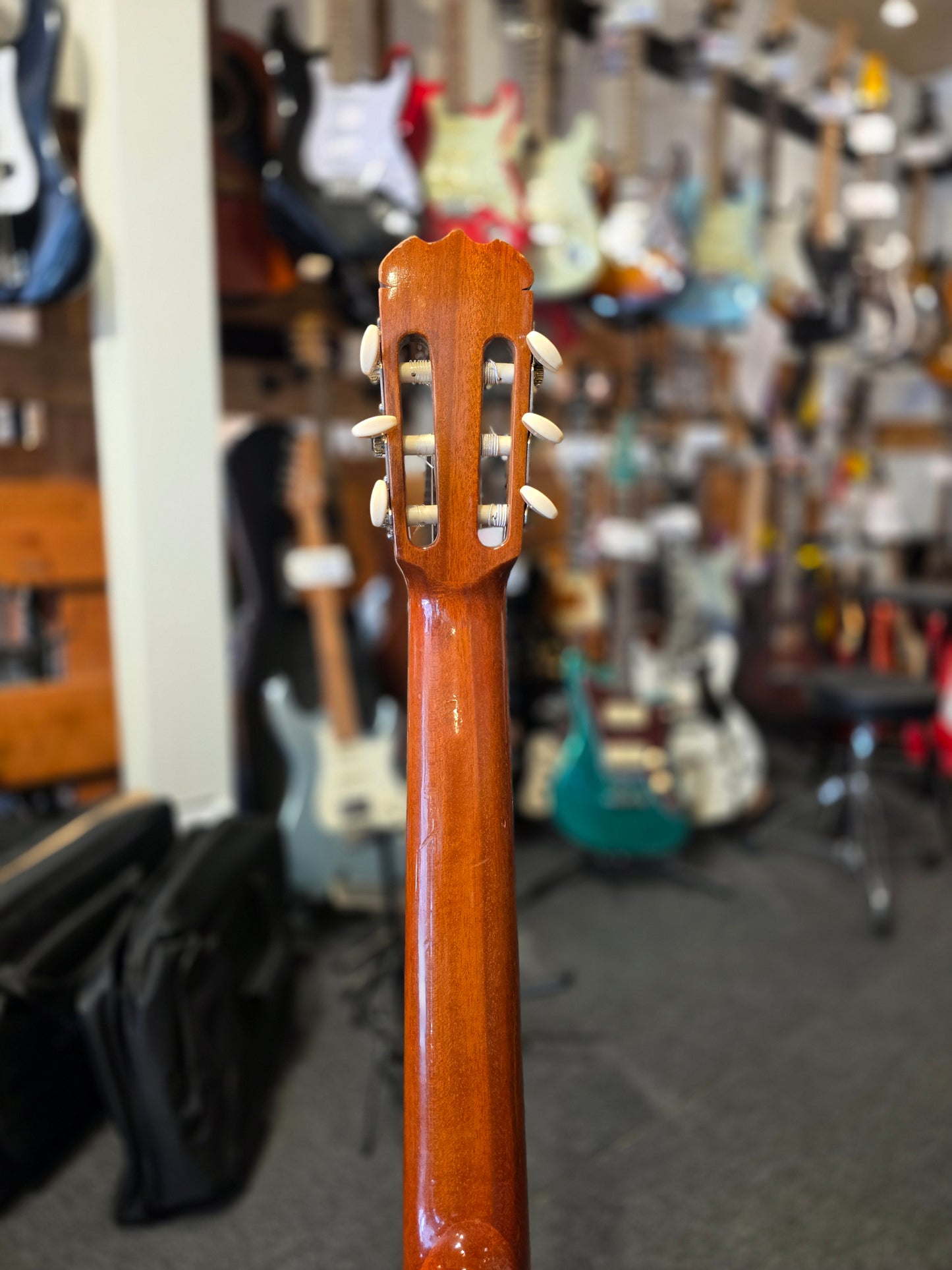 BRUGT: Ryoji Matsuoka Luthier model 25, Japan