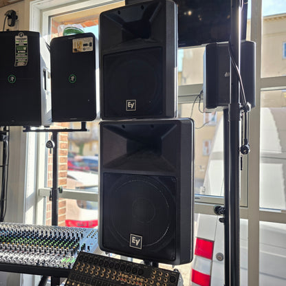 BRUGT: Electro Voice SX300 PA Speaker sæt, inkl. stativer
