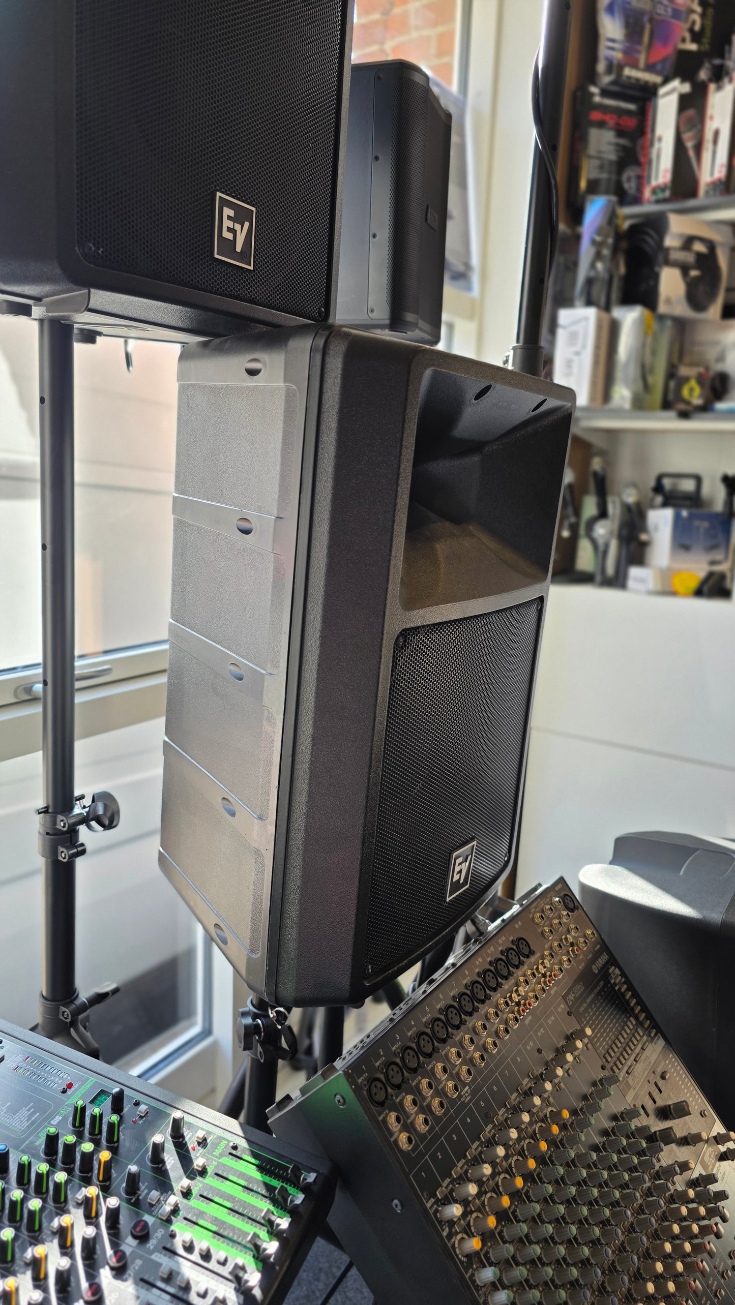 BRUGT: Electro Voice SX300 PA Speaker sæt, inkl. stativer