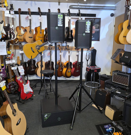 Mackie Thump GO PAKKE med Subwoofer + 2 styk  8" aktive højttalere - komplet batteridrevet PA anlæg