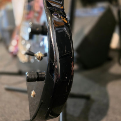 BRUGT: Vision heavy metal style elbas