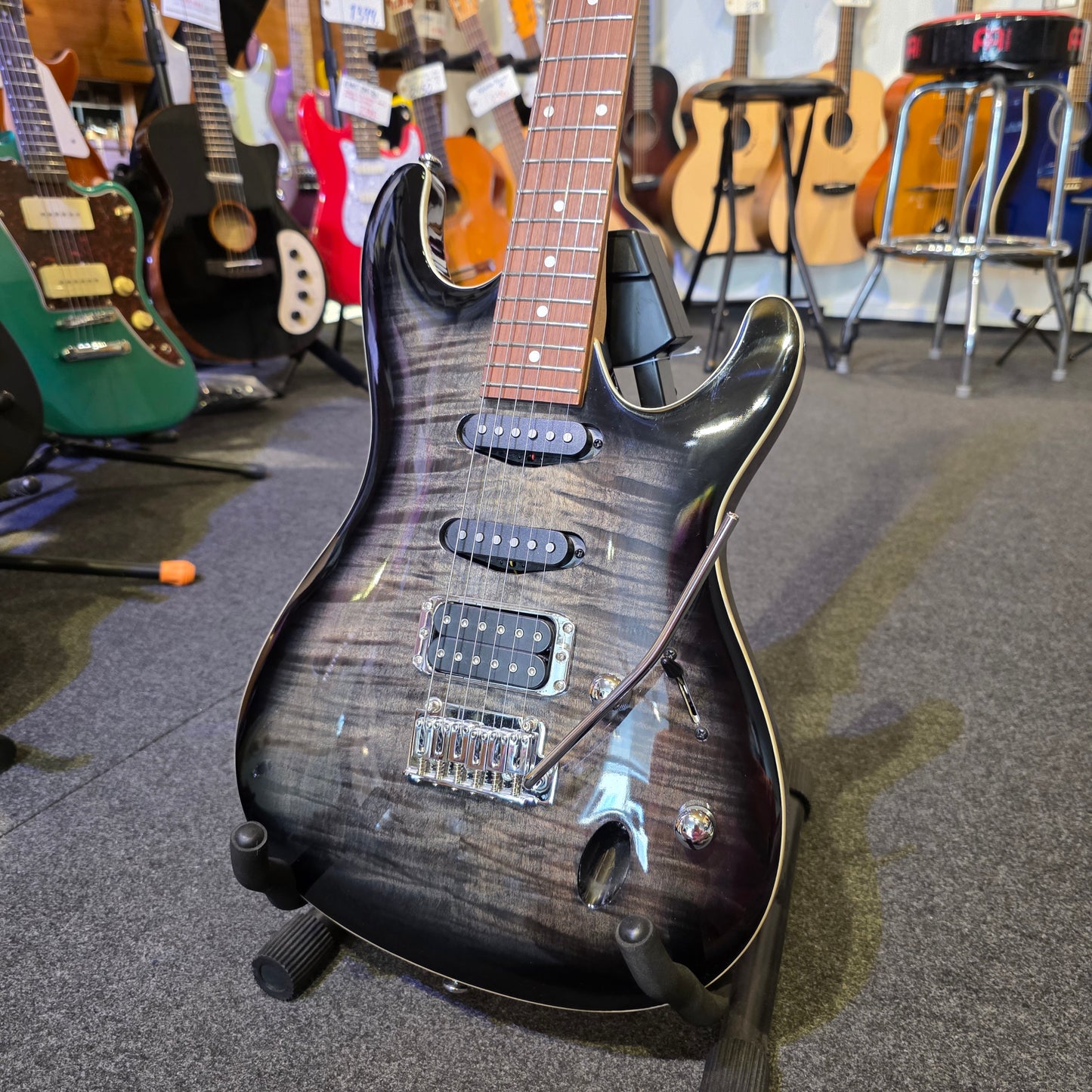 BRUGT: Ibanez SA26FM transparent gray burst, årgang 2020 elguitar