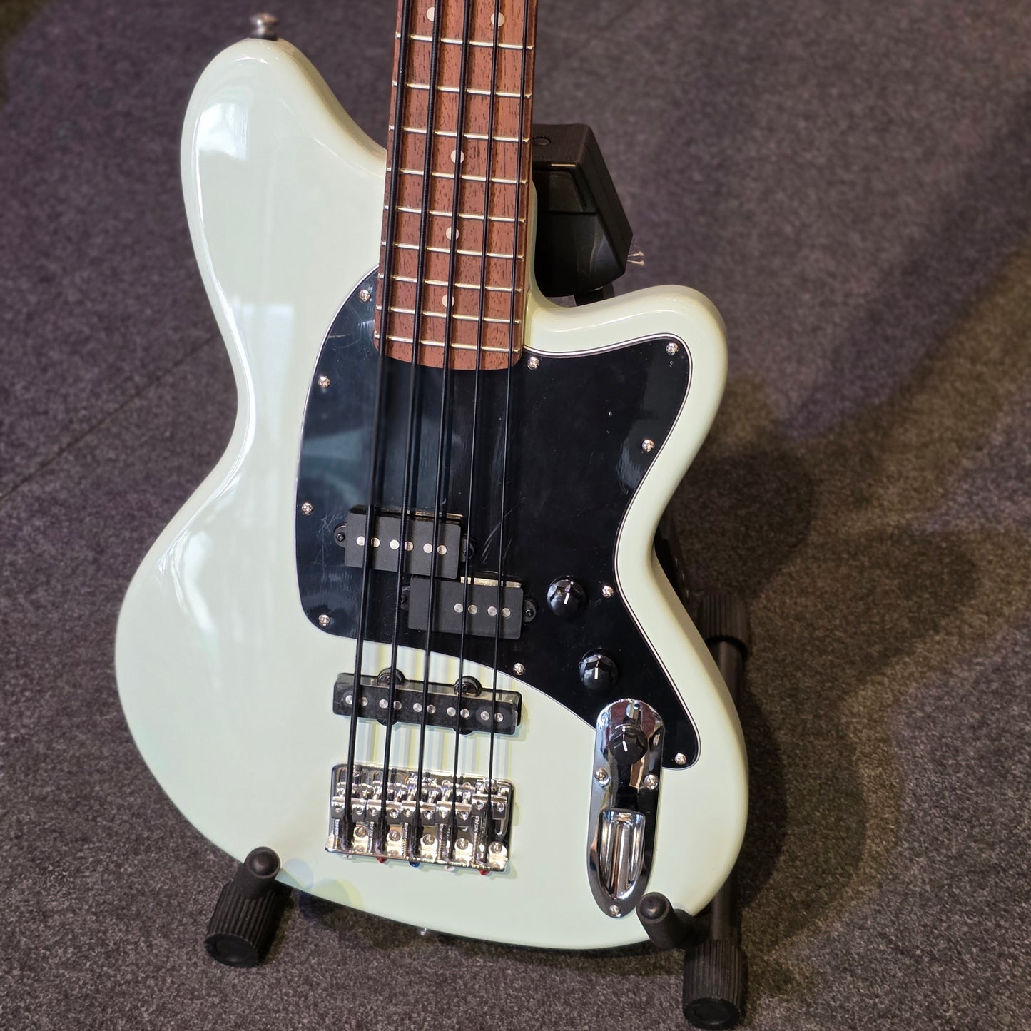 BRUGT: Ibanez Talman TMB35 mintgrøn, elbas