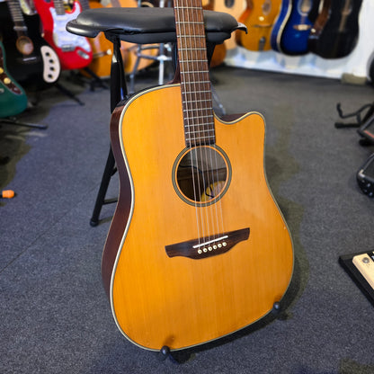 BRUGT: Takamine EG-10C G series akustisk guitar med preamp
