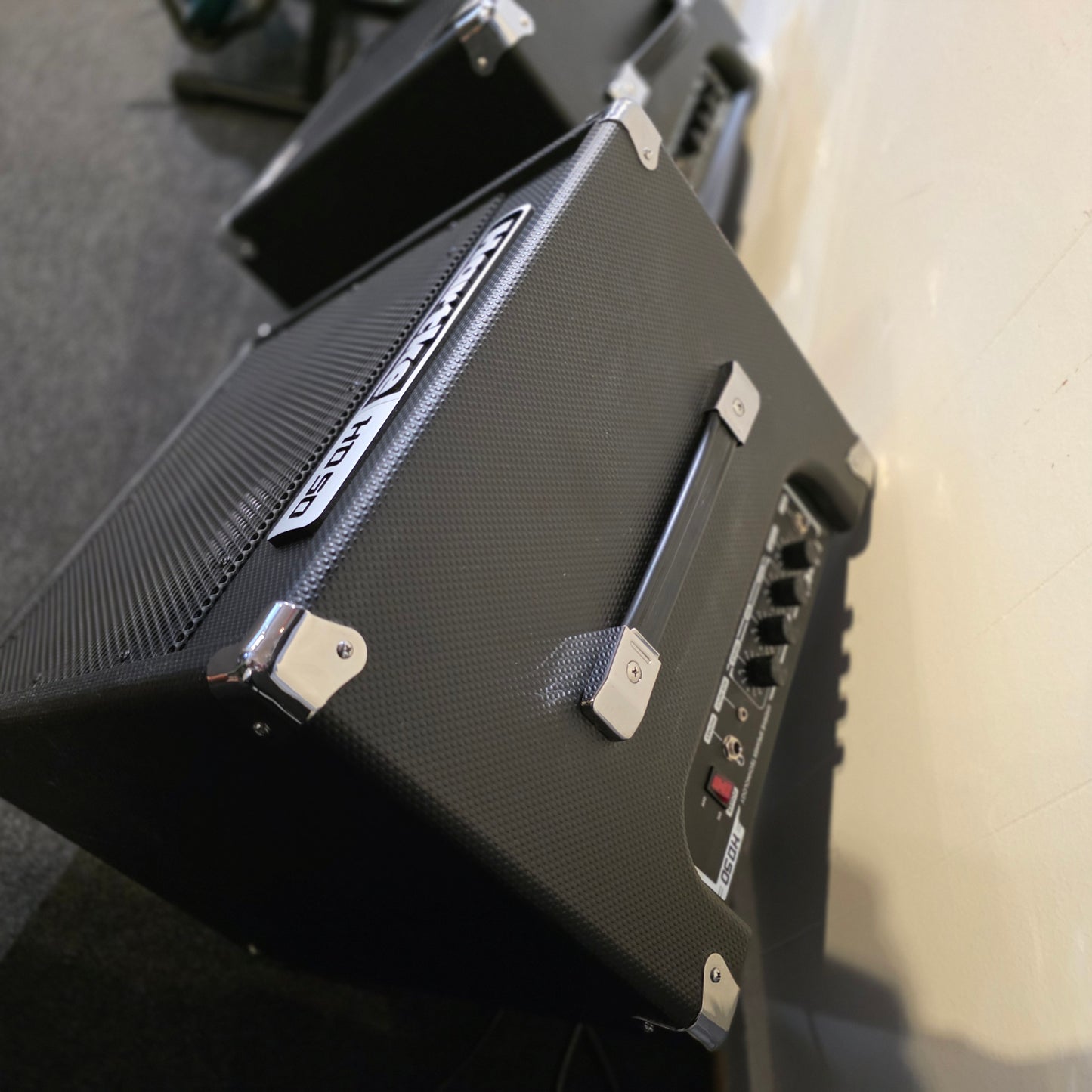 BRUGT: HARTKE HD50 basforstærker