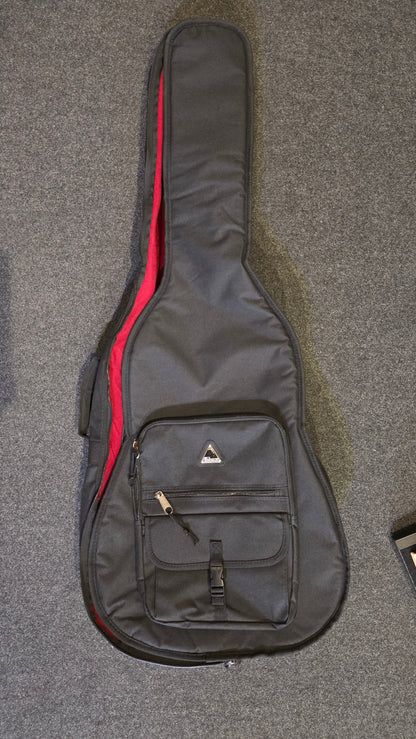 BRUGT: Takamine EG-10C G series akustisk guitar med preamp, inkl. taske