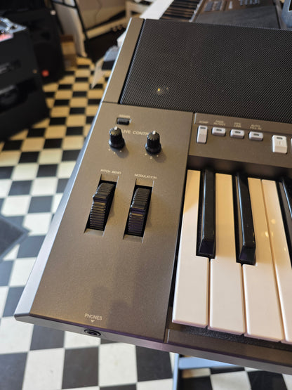 BRUGT: Yamaha PSR-s770 arranger workstation keyboard, inkl. taske og x-stativ