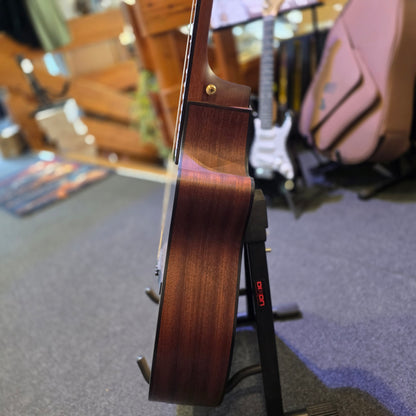 BRUGT: Santana G14NS player series med indbygget preamp akustisk guitar