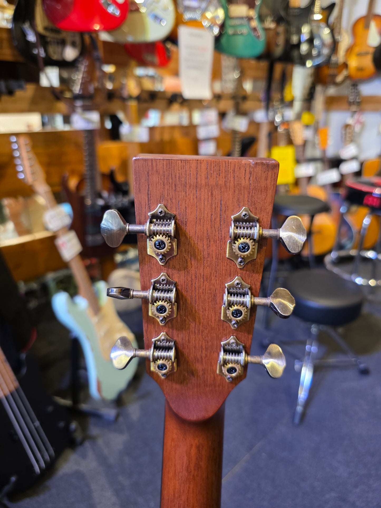 BRUGT: Santana G14NS player series med indbygget preamp akustisk guitar
