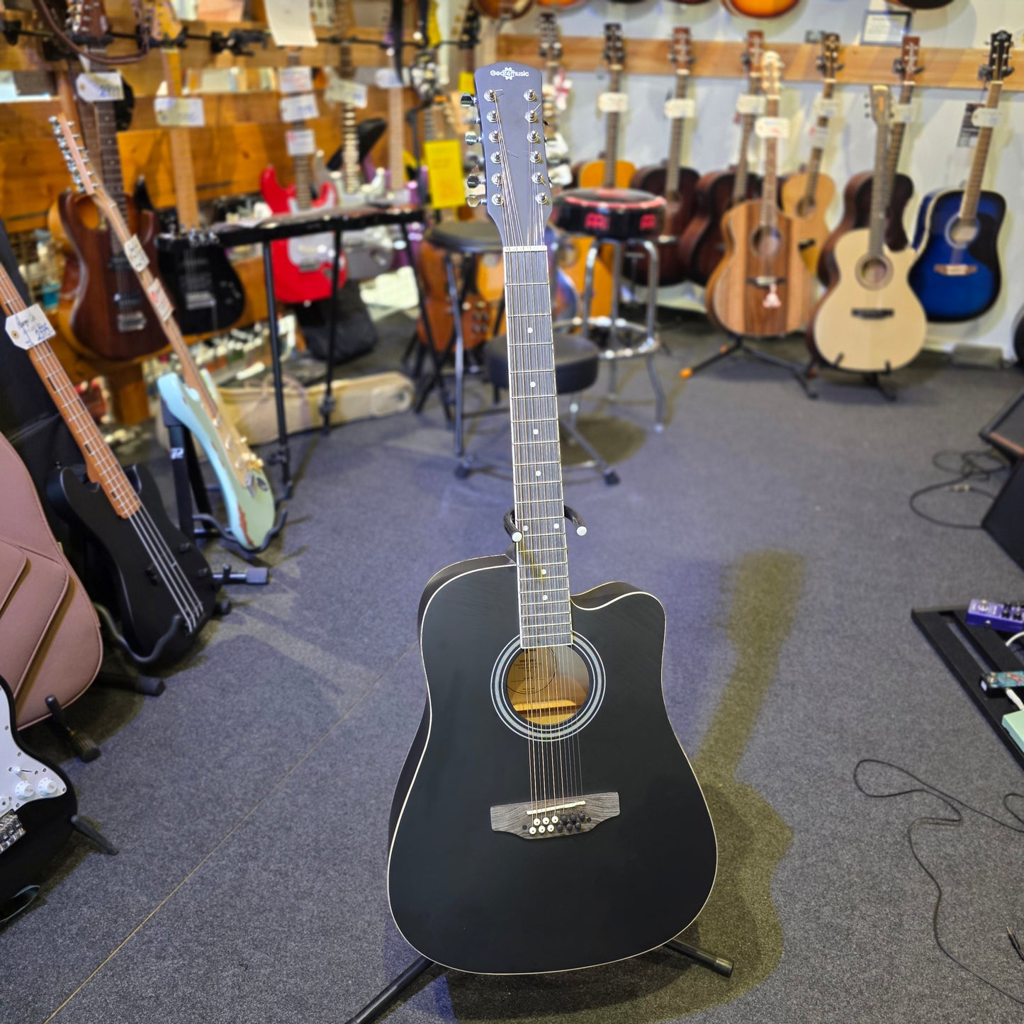 BRUGT: Gear4Music DN-112 BK 12 strenget guitar