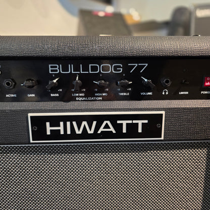 BULLDOG-77C Bulldog 77C bas Combo forstærker - 100w 1x12"