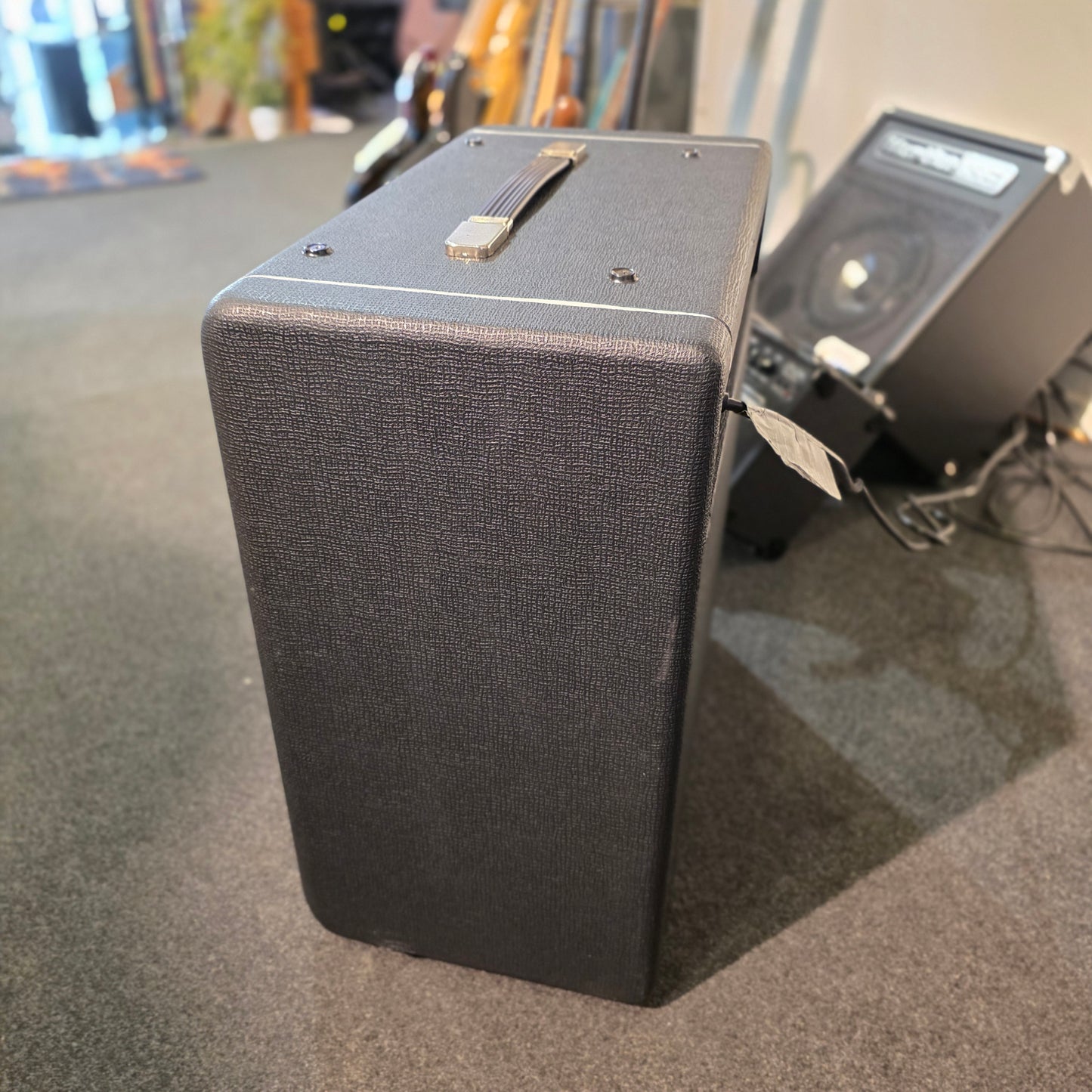 BULLDOG-77C Bulldog 77C bas Combo forstærker - 100w 1x12"