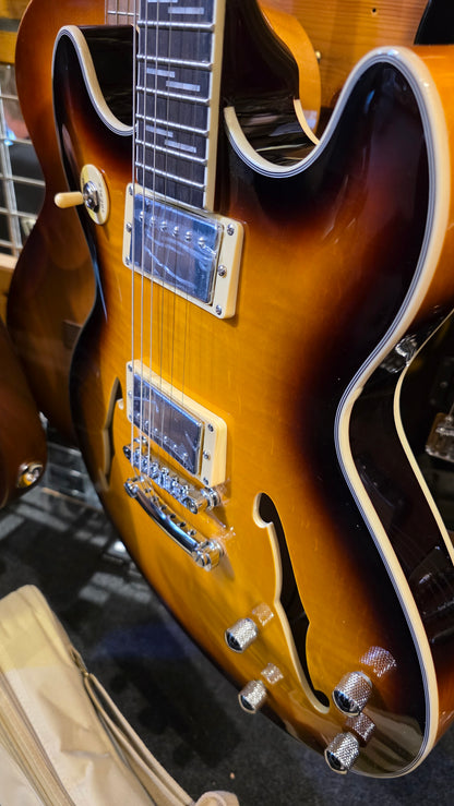 Tanglewood TCH59VB Archtop Hollow Body Blues Guitar, Vintage Burst Gloss Finish