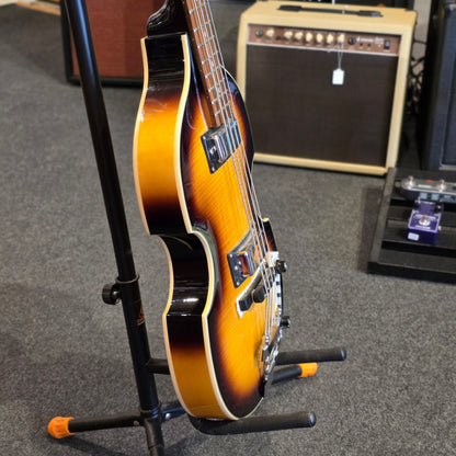 BRUGT: Harley Benton VS vintage series, violin bass