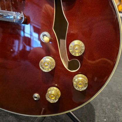 BRUGT: Beaton Graceful WR semi hollow elguitar