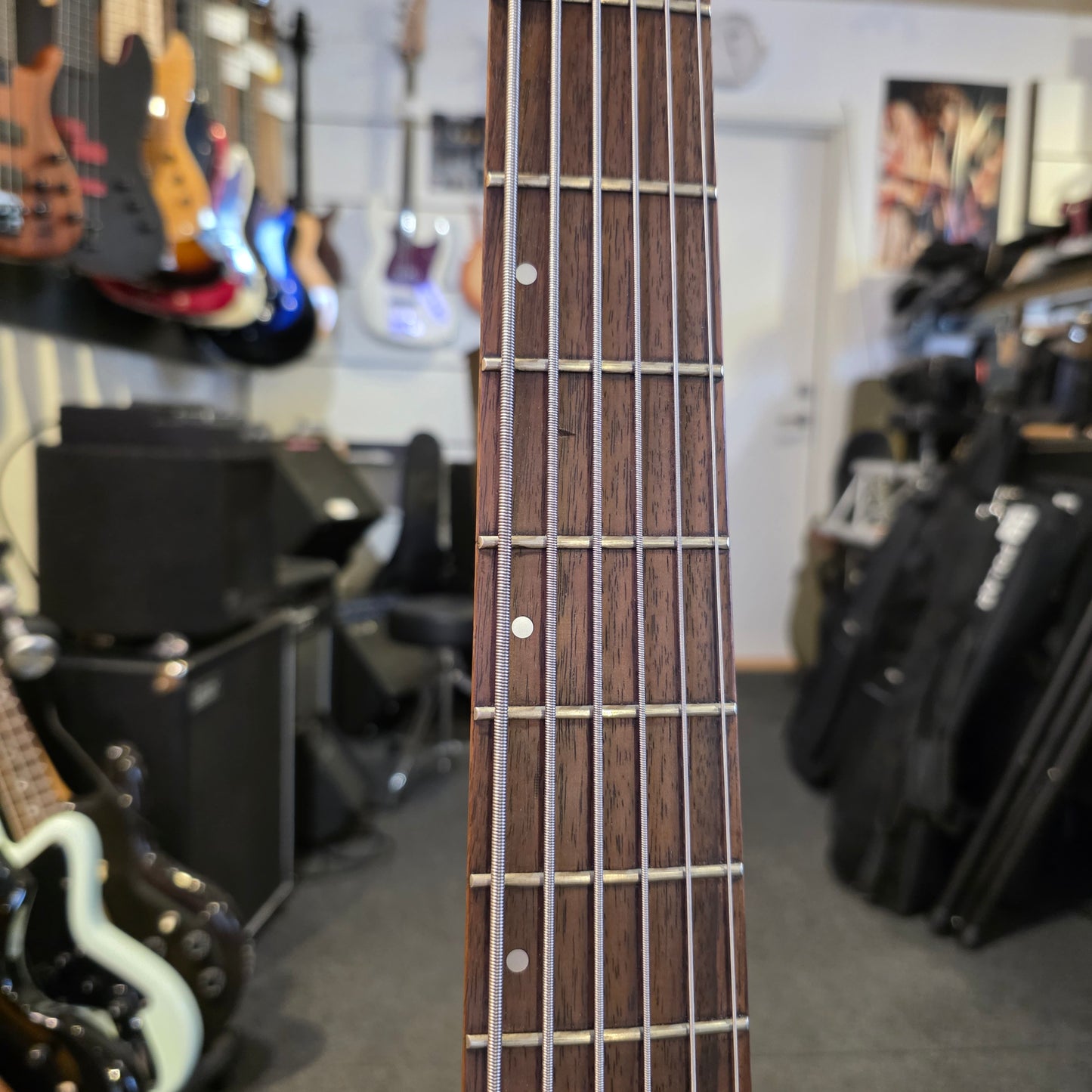 BRUGT: Washburn XB-600 natural, 6 strenget elbas