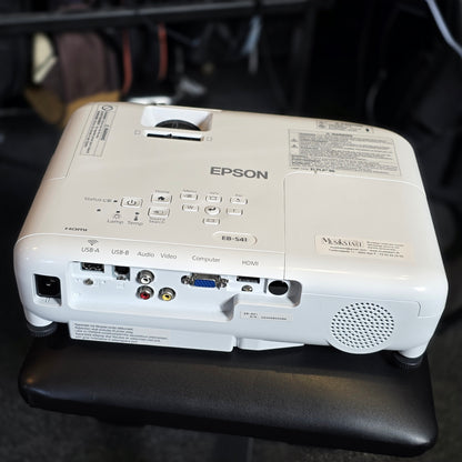 Brugt: Epson EB-S41 Portable projektor