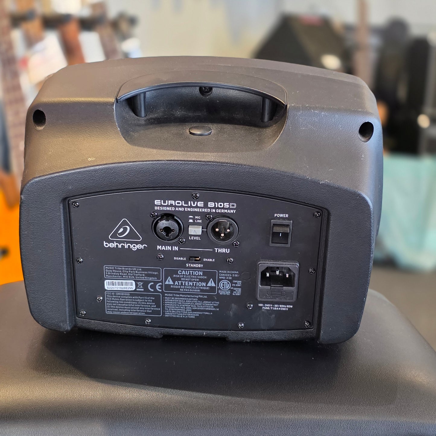 BRUGT: Behringer Eurolive B105D, aktiv monitor/PA-højttaler