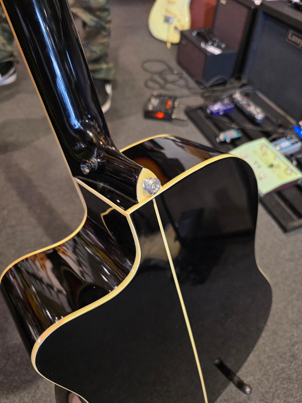 BRUGT: Santana LA-100 EQCW V2 BK western guitar