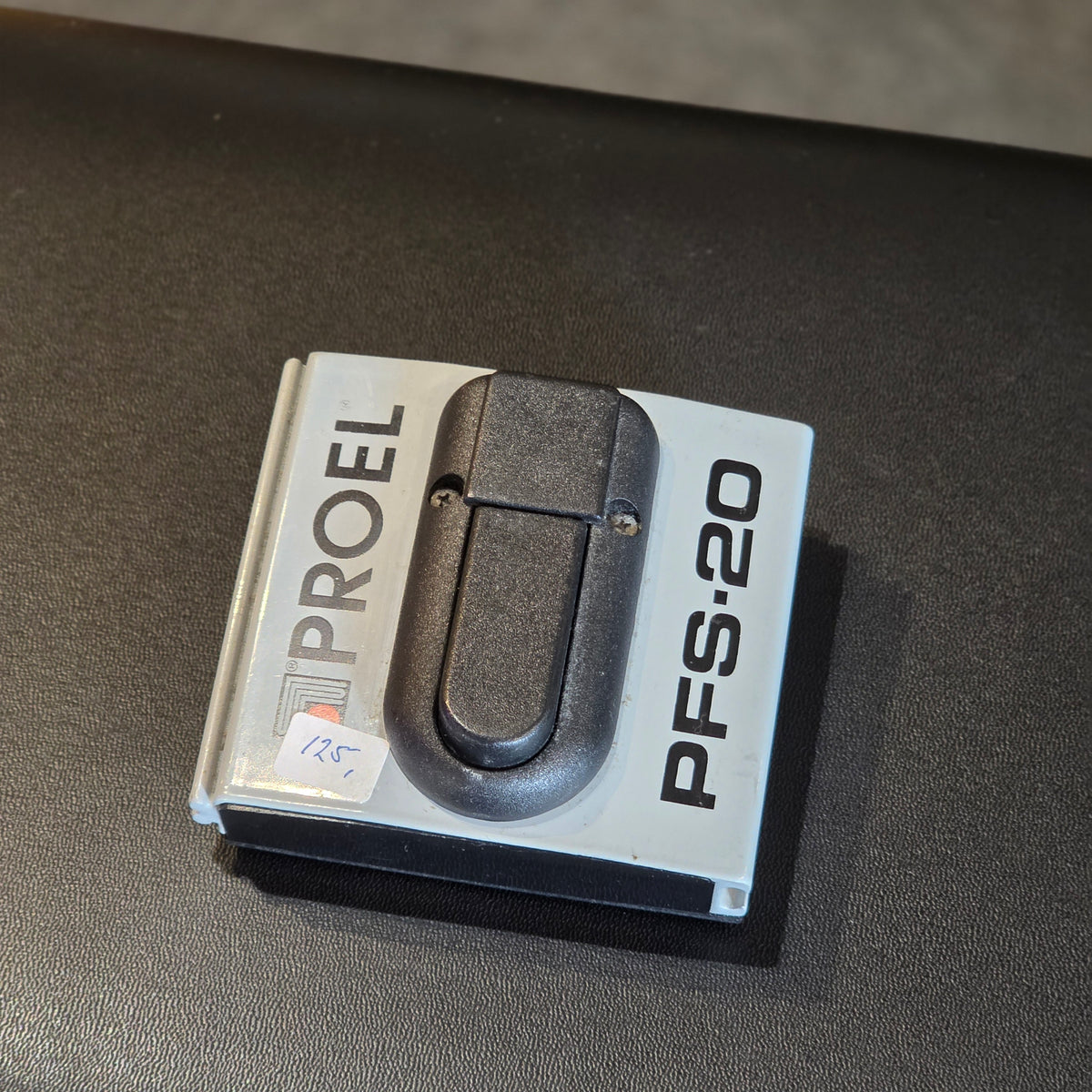 BRUGT: Proel PFS-20 'Sustain'  foot switch pedal