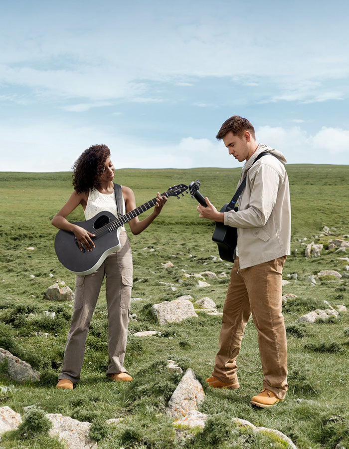 Donner RISING-G1 Rejse Størrelse Western Guitar inkl. taske & tilbehør (Kulfiber-top & Sapele-krop)