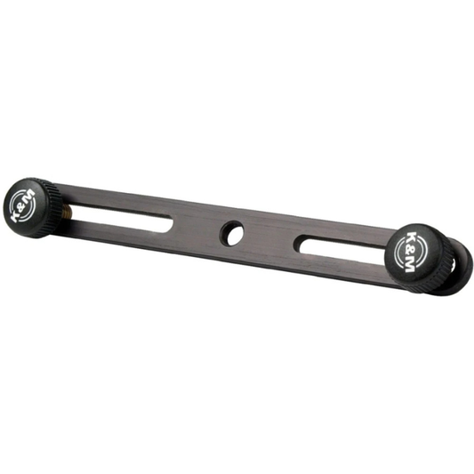 K&M 23550 Skinne til to mikrofoner og fæste til 3/8" mikrofonstativ