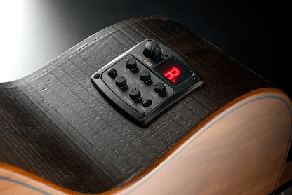 LAG SAUVAGE-DCE Dreadnought Cutaway electro-acoustic guitar incl. gig bag