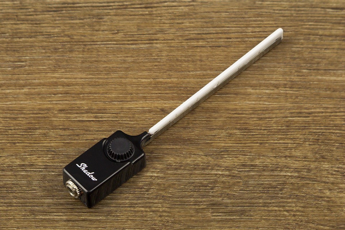 Shadow SH1900 bridge pickup system for classical guitar