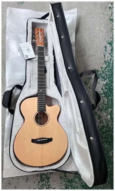 Tanglewood TRGT4CE Roadster GT Super Folk Cutaway SSP akustisk western guitar inkl. case, tuner & strenge
