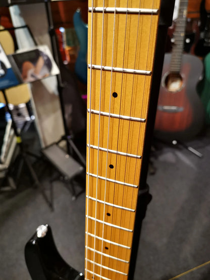 USED: Aria Pro Magna Series, black year 1994 electric guitar 