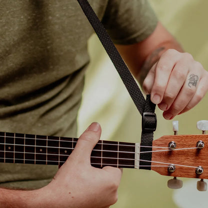 Levy's M19HOK-BLK ukulele-rem sort