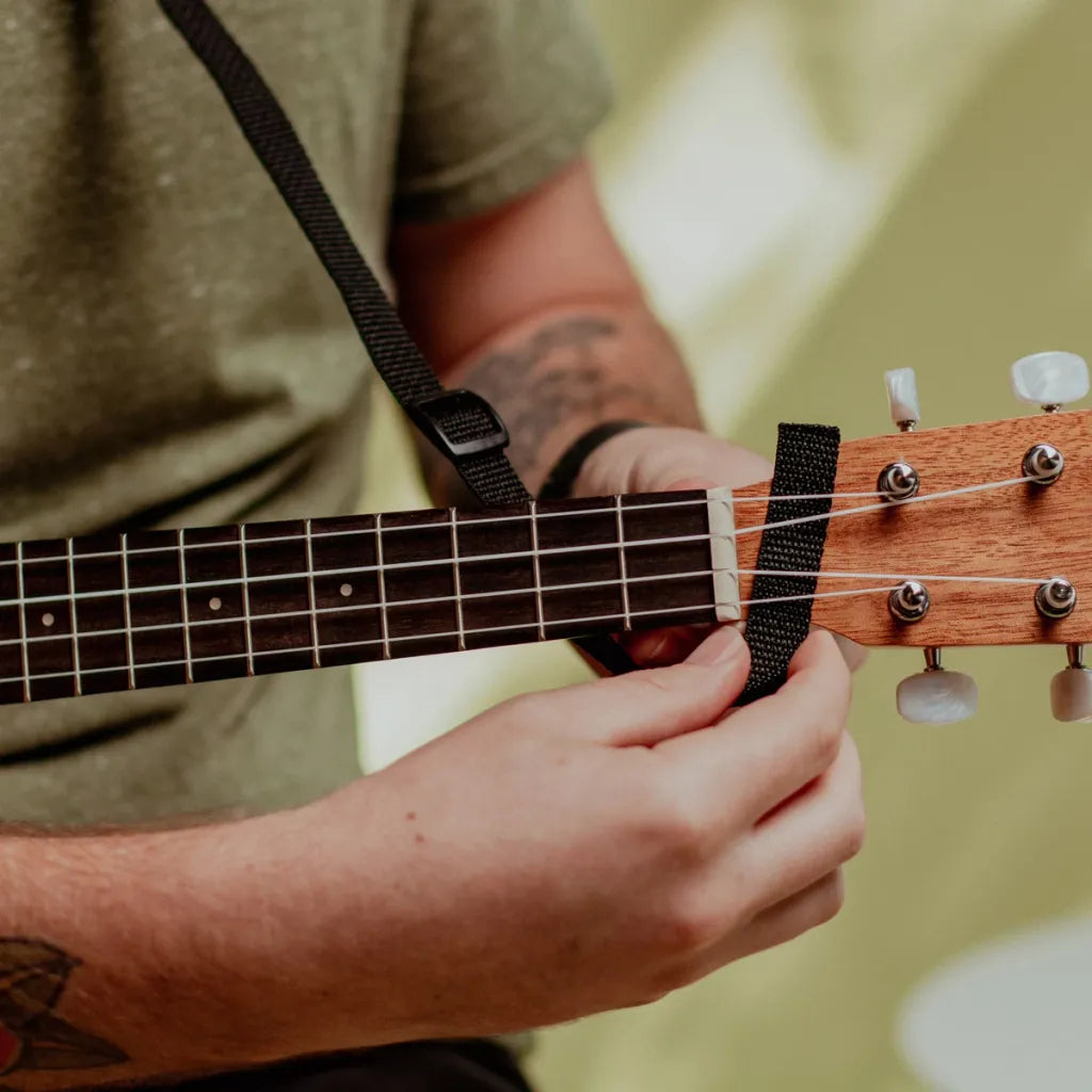 Levy's M19HOK-BLK ukulele-rem sort
