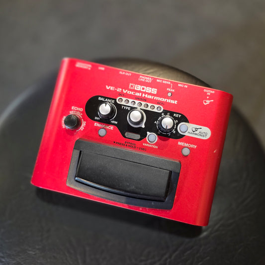BRUGT: Boss VE-2 Vocal Harmonist Multieffekt med harmonizer, autotune, reverb og delay til vokal