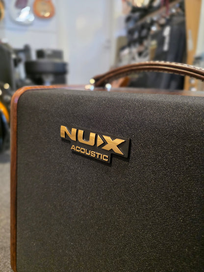 BRUGT: Nux Stageman AC-50 akustisk guitar / vokal forstærker