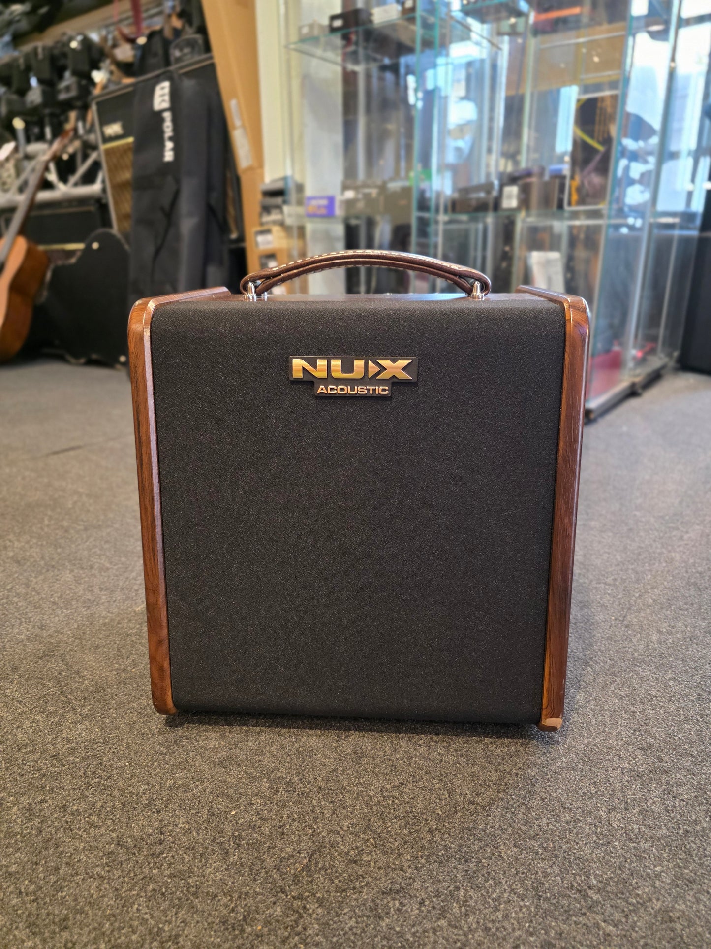 BRUGT: Nux Stageman AC-50 akustisk guitar / vokal forstærker
