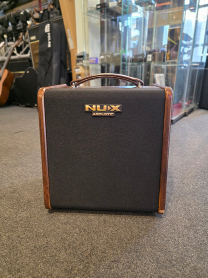 BRUGT: Nux Stageman AC-50 akustisk guitar / vokal forstærker