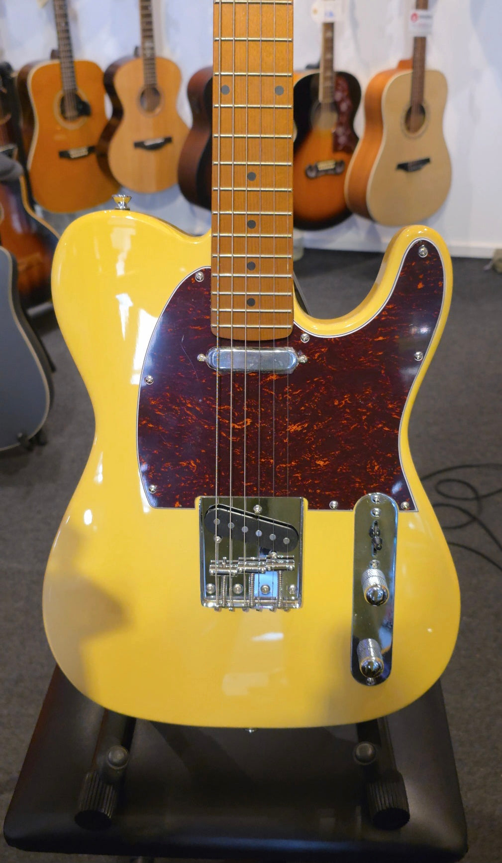 Tanglewood Northstar NS2VW Single Cutaway, Tele Caster model, Vintage White
